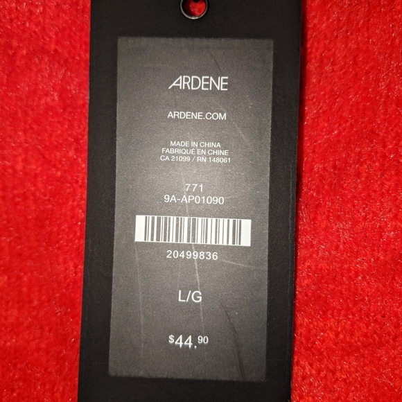 KENDALL&KYLIE brand new fuzzy knit sweater - Picture 4 of 5